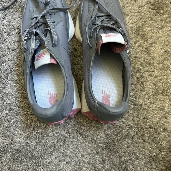 New Balance Gray & Pink 327 Lace-Up Sneakers - Picture 5 of 5